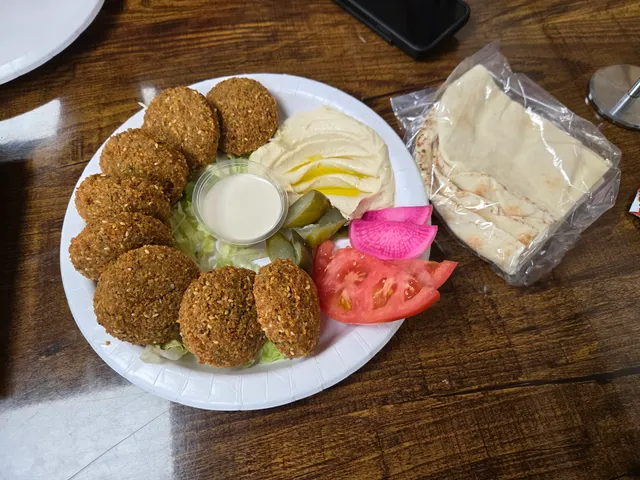 Jones Bridge Triangle