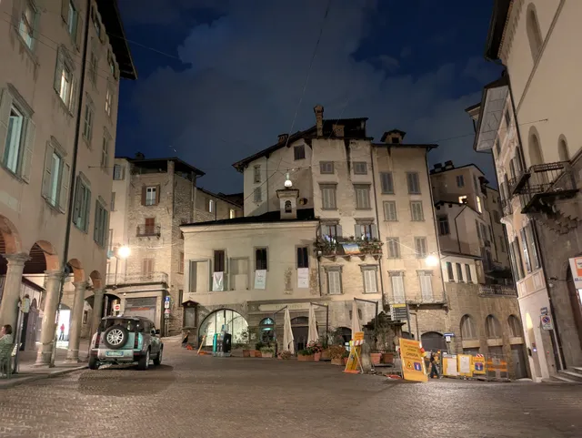 Piazza Mercato delle Scarpe