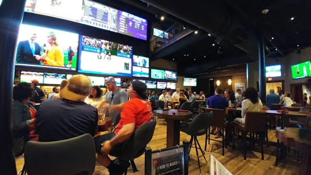 Bobby V's Restaurant & Sports Bar - Stamford