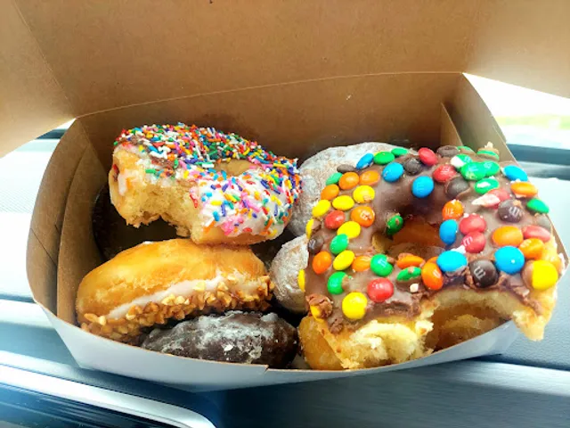 Dixie Cream Donuts