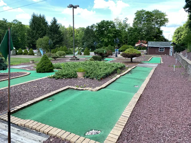 Mister C's Miniature Golf