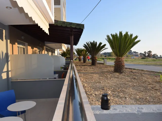 Panthea Studios - Fourka