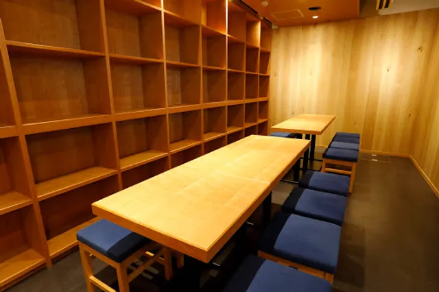 Gyoza & Nikomi / Sakana-ya Sushishin