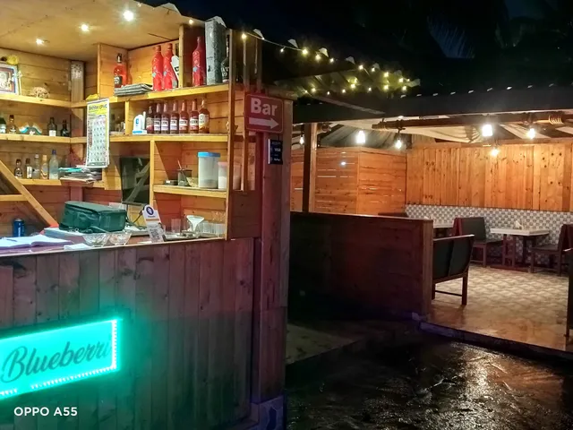 BNB(HOTEL BLUE BERRI) - Yaoe Sigsa Dinning & Bar