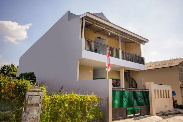 OYO Life 2249 Kost Teman