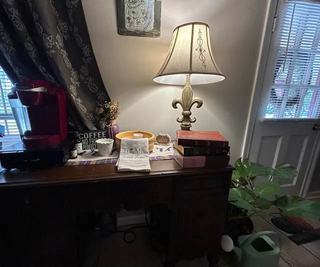 Bourbon Royalty Candle Company