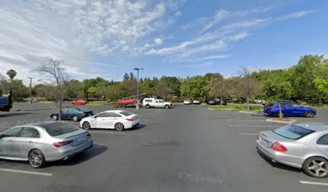 Stanford Mall Parking