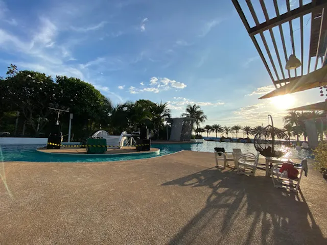 Clubhouse Beach Cafe'