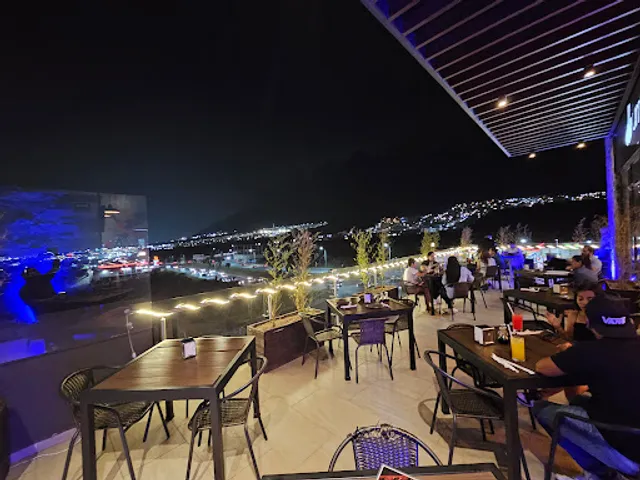 Estación Urbana Cumbres