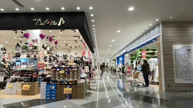 MARK IS Fukuoka Momochi