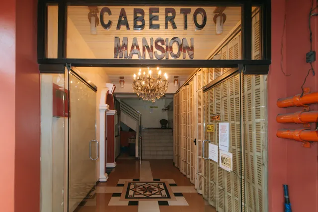 RedDoorz @ Caberto Mansion de Manila Condotel