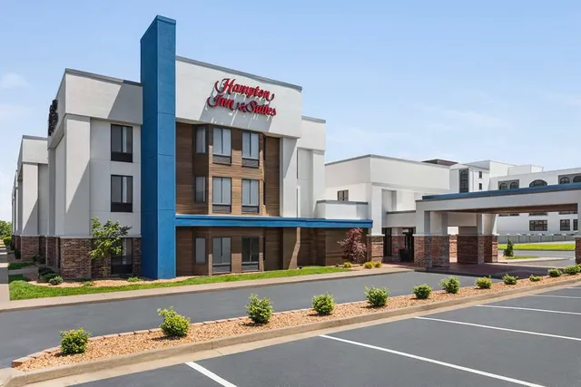 Hampton Inn & Suites Springfield