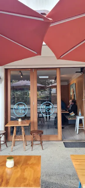 Cafe Clyde & Co