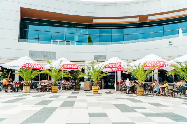 Happy Bar & Grill Paradise Center