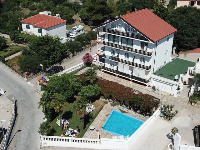 Apartments & Rooms Bozena