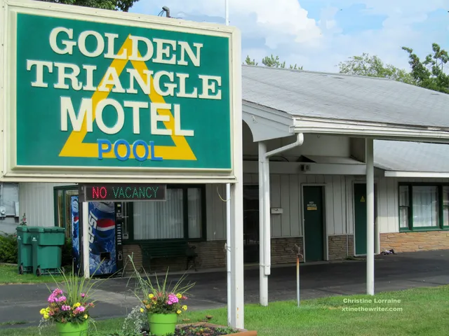 Golden Triangle Motel