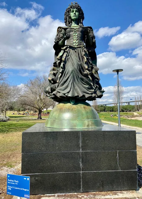 Estátua Rainha Catarina de Bragança