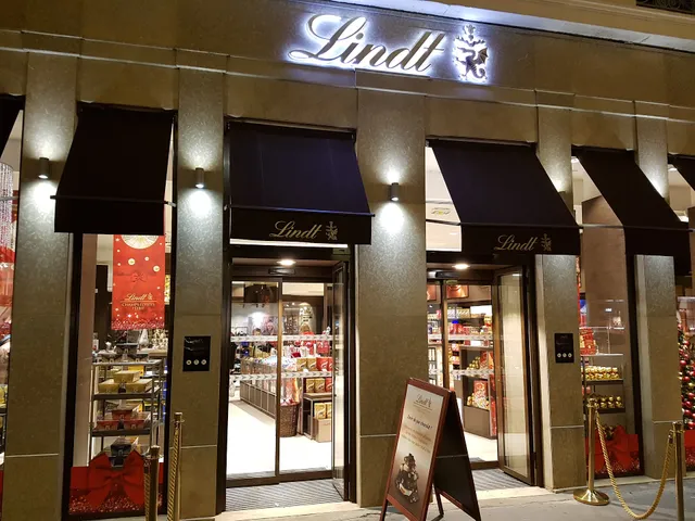 Shop Lindt Lyon