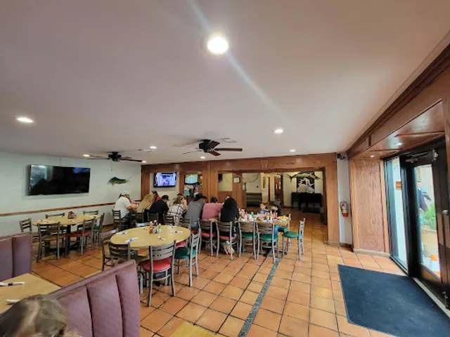 Allende Seafood Bar & Grill