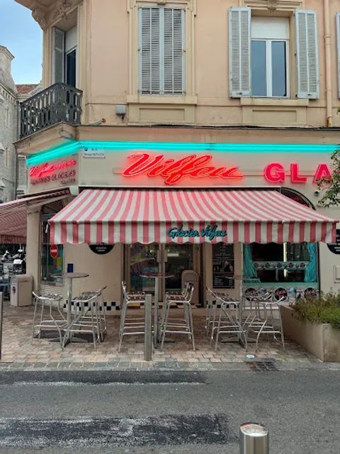 Vilfeu Père et fils maîtres glaciers