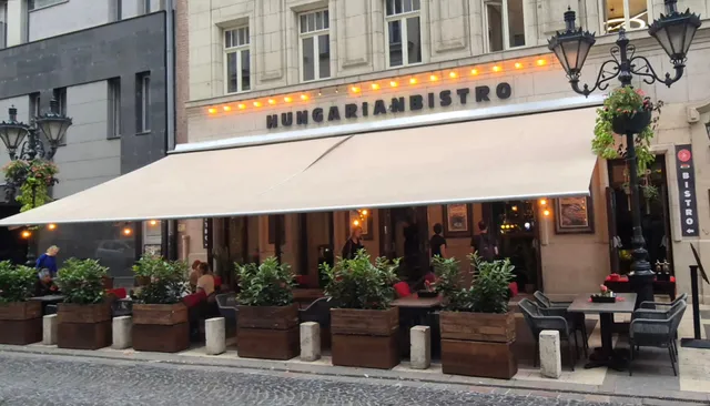 Mákos Guba Bistro - Bazilika