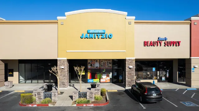 Janitzio Western Wear / Ropa Vaquera