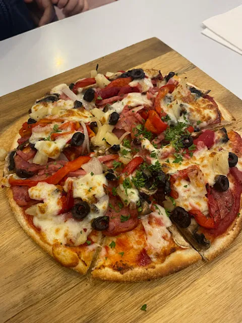 Tamborine Pizza & Bar