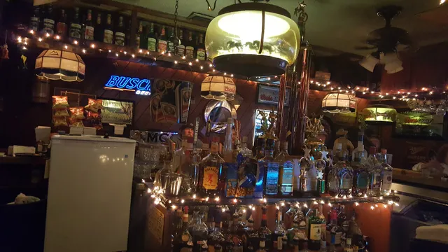 Jan & Lib's Hi-Tops Lounge