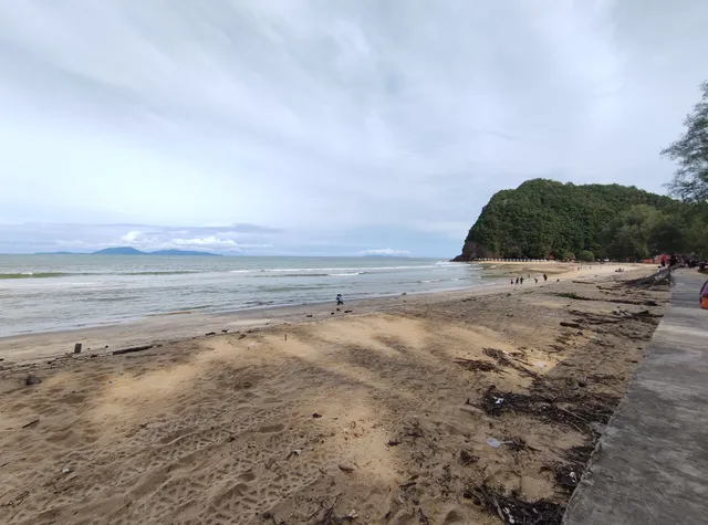 Pantai Bukit Keluang