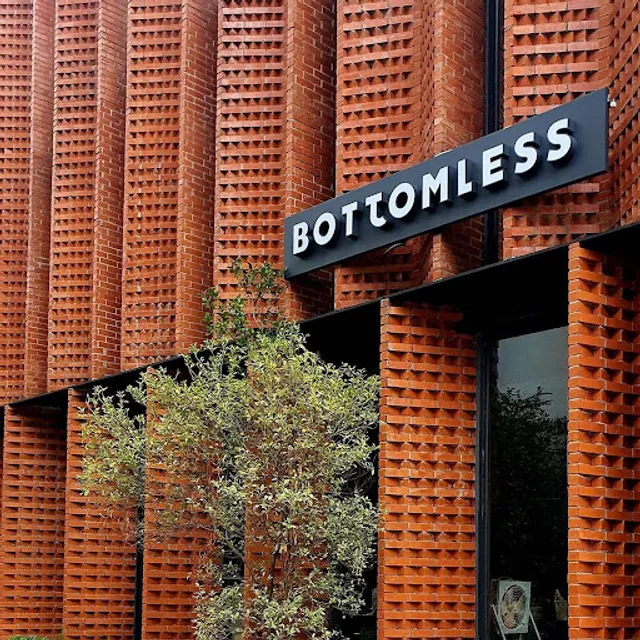 Bottomless Sukhumvit 33