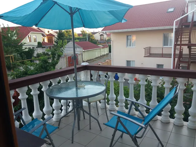 Hostynnyy Dim "Shevchenkivsʹkyy"