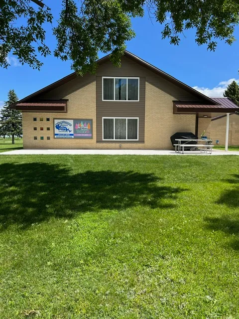 McQuoid Outdoors And Lodging