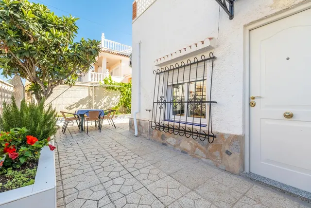 Casa las calas torrevieja