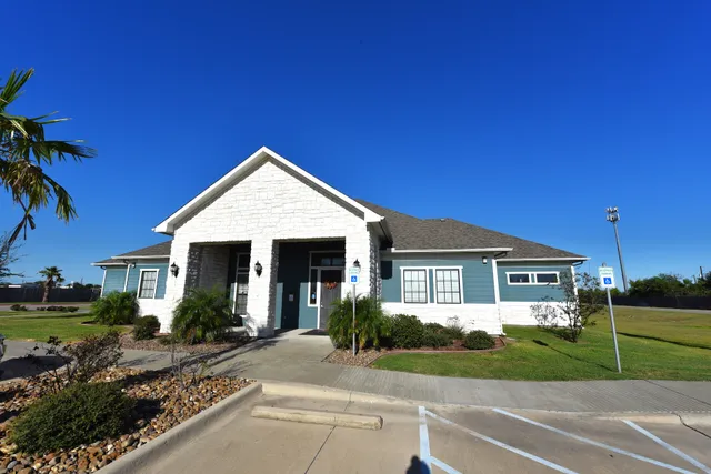 Seaside Landing Apartments