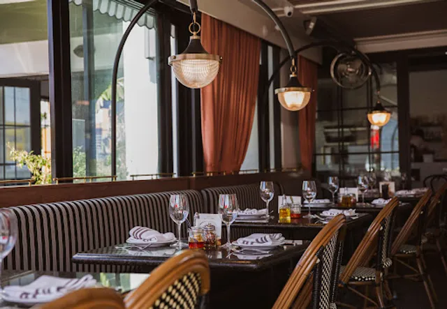 Caccio Pizza & Rotisserie