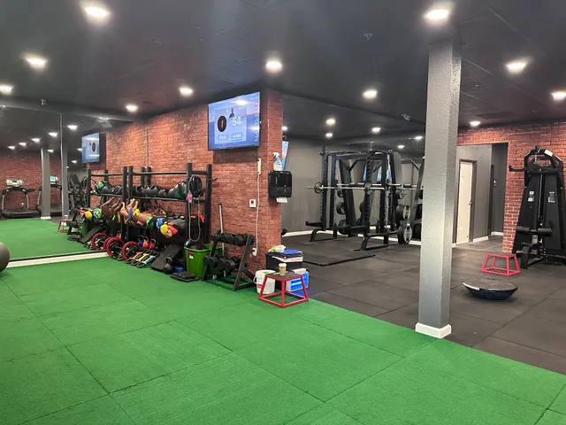 WOW LIFE FITNESS Training Studio