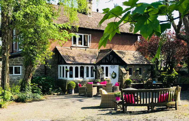 Coombe Lodge Farm House B&B