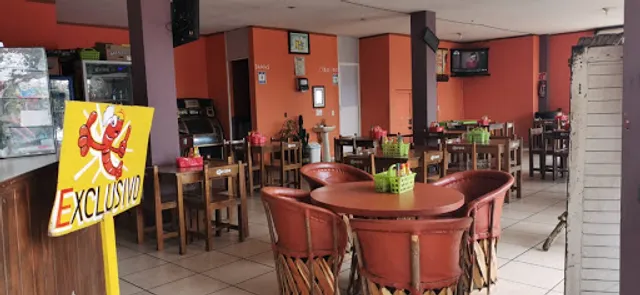 Mariscos y Botanas "El Camaronero"