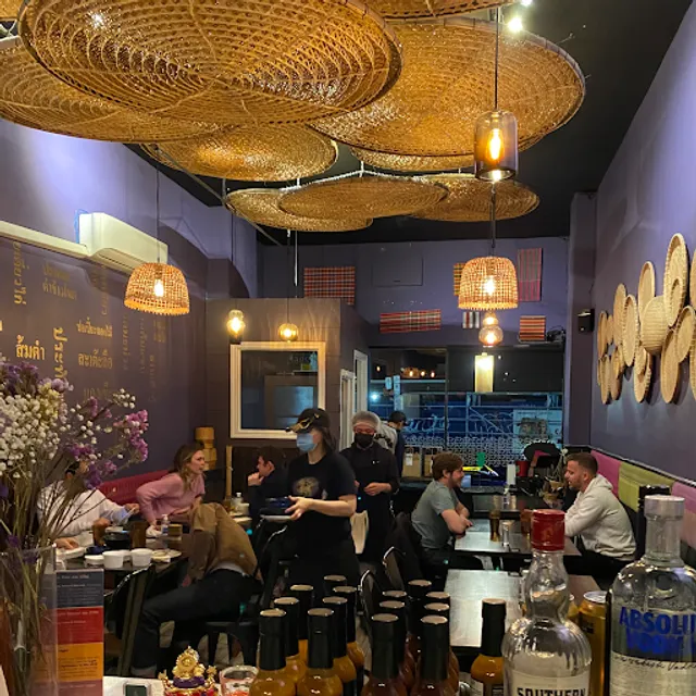 Isaan Der - Thai Kitchen & Bar