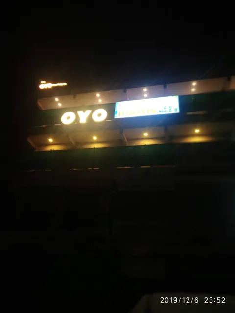 OYO 39753 Hotel Tulip Inn