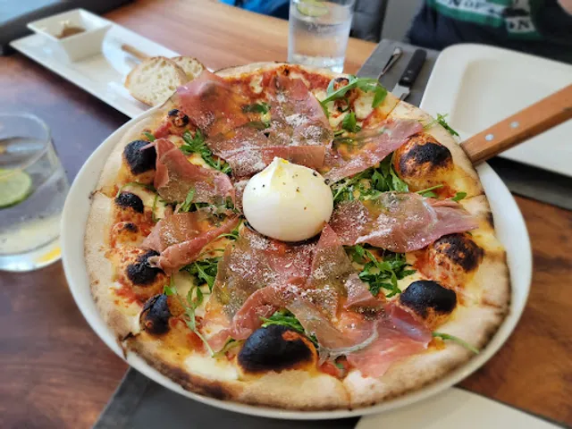 Bella Vita Italian Restaurant (formerly Giovanni's)