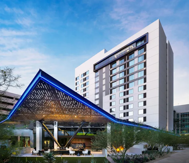 AC Hotel Phoenix Downtown