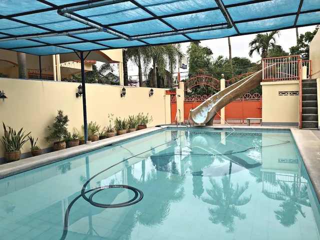 RedDoorz @ Praferosa Resort Hotel Calamba