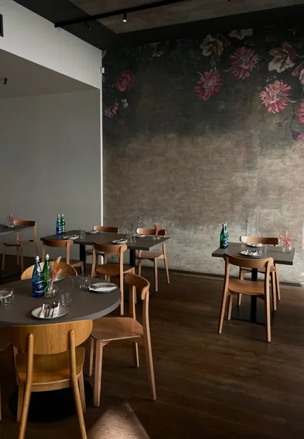 Vinissimo Restaurant & Wine Bar