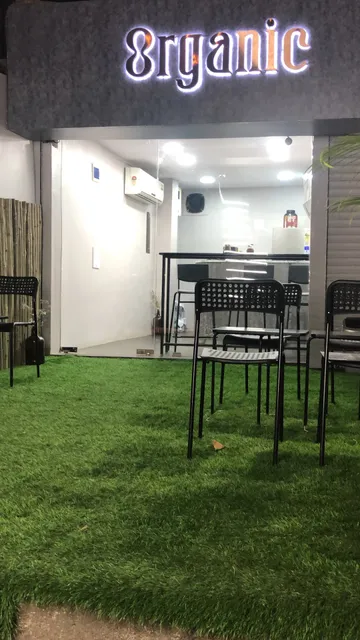 Organic cafe