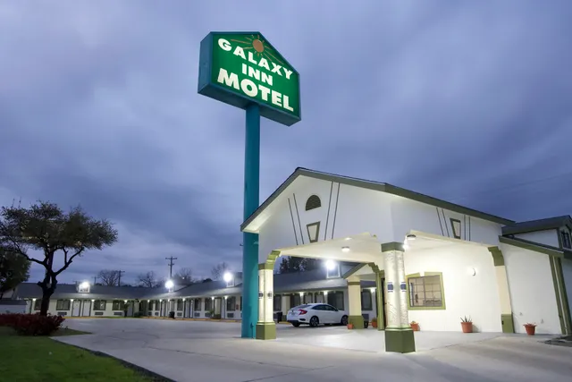 Galaxy Inn