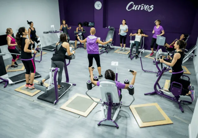 Curves Burgos – Gimnasio Femenino