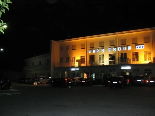 Hotel Nico