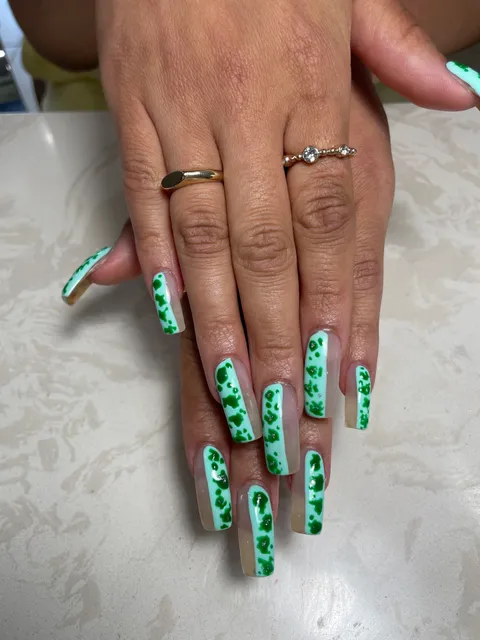 KT Nails