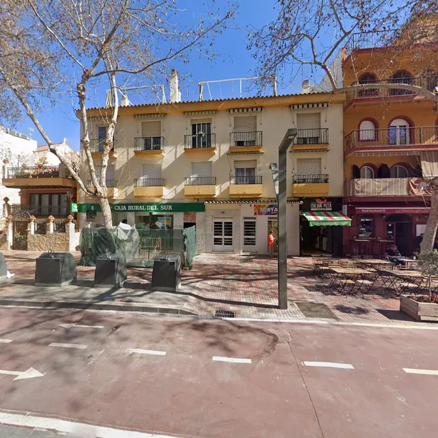 Regina de Lara Studio